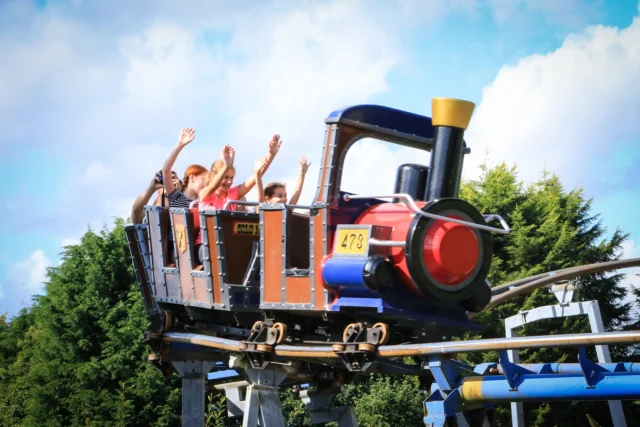 Don't forget from Saturday we're open 6 days a week for endless adventures of family fun! 🤩

With over 30 rides and attractions, including the largest heated indoor play centres in the midlands, there's something for the whole family to enjoy this January! 🎢

Don't forget to prebook online to save 20%✨

www.wheelgatepark.com